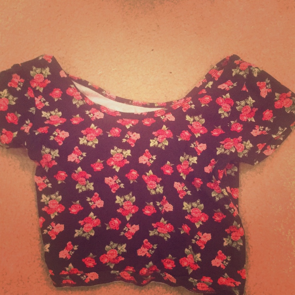 Crop top